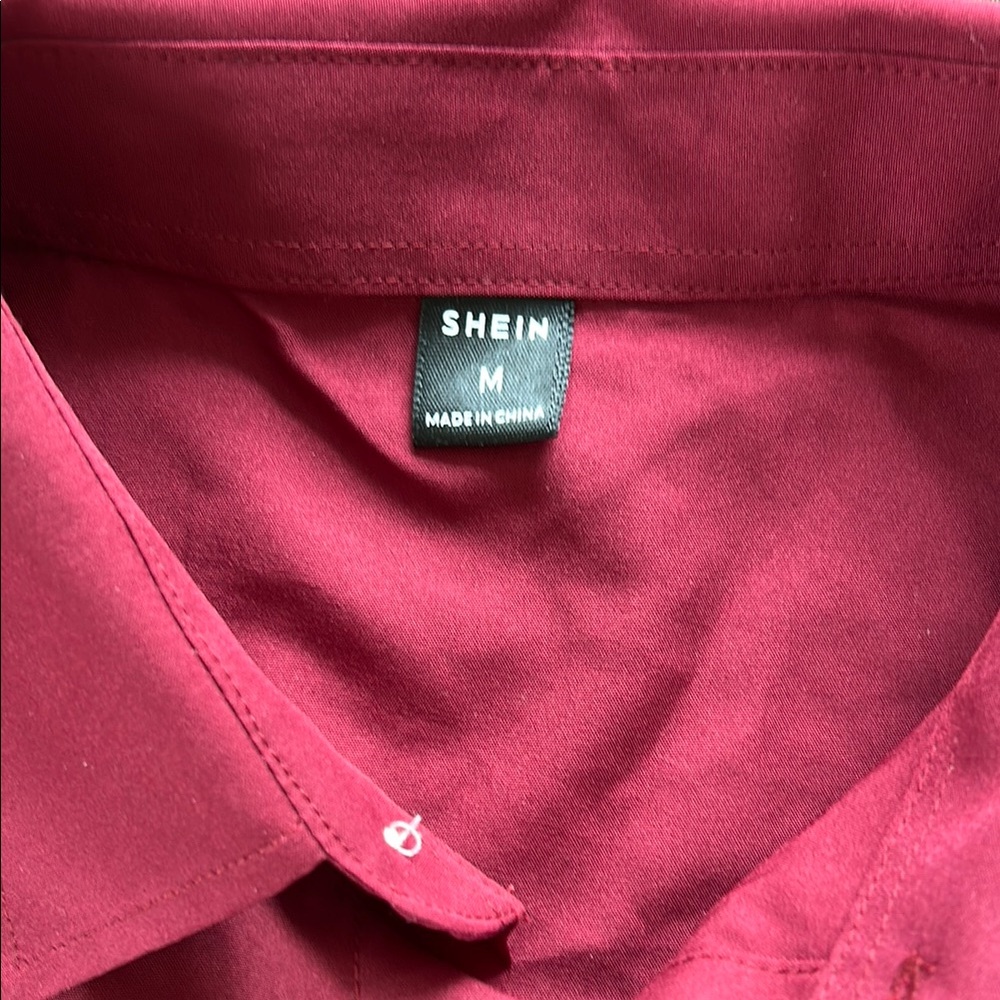 SHEIN Casual Red and Black Gradient Button Down Shirt - Picture 2 of 5